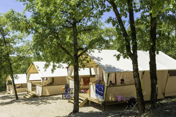 Camping Les Reflets Du Quercy Ξενοδοχείο Crayssac Εξωτερικό φωτογραφία